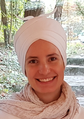 Devta Kaur, Inhaberin DSIK